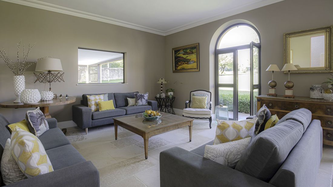 Domaine La Buissonnière - Maison d’hôtes de charme près de Metz en Moselle, Lorraine, France - Vue du grand salon